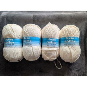 Bucilla Softex Easy Care Yarn Lot of 4 Skeins - Color 5 Off White/Cream‎